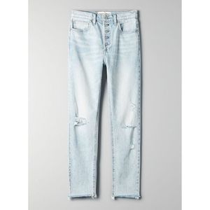 THE YOKO EXPOSED BUTTON